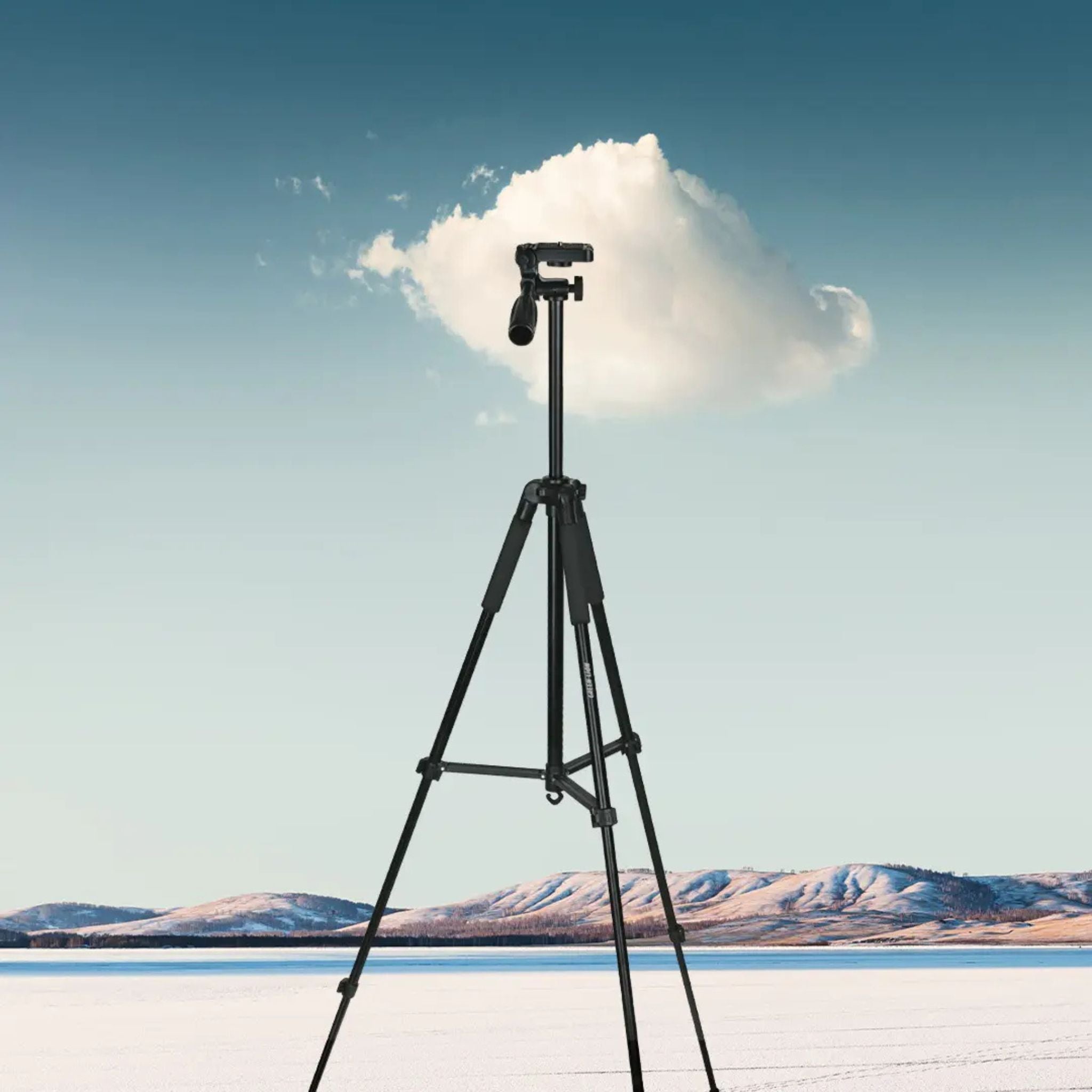 Green Lion GTP-150 Professional Aluminum Tripod with Mobile Phone Holder, 90° Flexible Pivot, 150cm Extended Height, Non-Slip Base, Telescope Design - Black